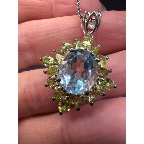 Vintage Blue Topaz & Peridot Sunburst Pendant Necklace – HT Sterling Silver - Picture 6 of 16